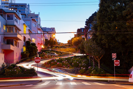Twilight view of the famous Lombard Street at San Francisco, Californiaの写真素材