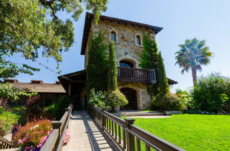 California, AUG 27 2014 - Exterior view of the V. Sattui Wineryのeditorial素材