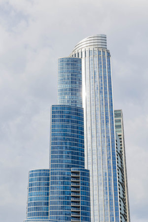 Overcast view of the downtown cityscape at Chicagoの写真素材
