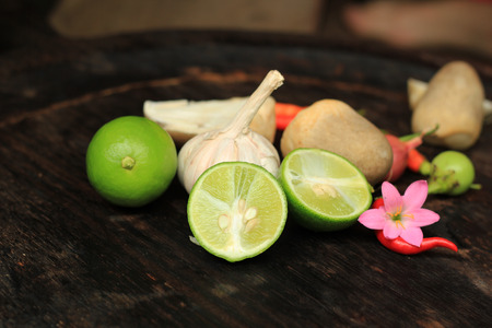 Green Lime slide with ingredient of curry.の写真素材