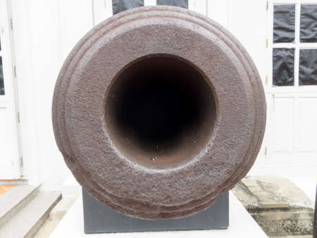 National Museum BANGKOK,THAILAND-10 AUGUST 2018: Ancient artillery weapons are displayed in front of the museum., 10 AUGUST 2018, in Thailand.のeditorial素材