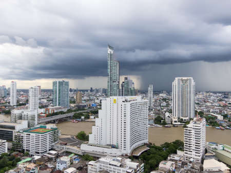BANGKOK,THAILAND-17 SEPTEMBER 2018:View of Bangkok in the rainy season Looking beyond, the rain is falling in the city on, 17 SEPTEMBER 2018, in Thailand.のeditorial素材