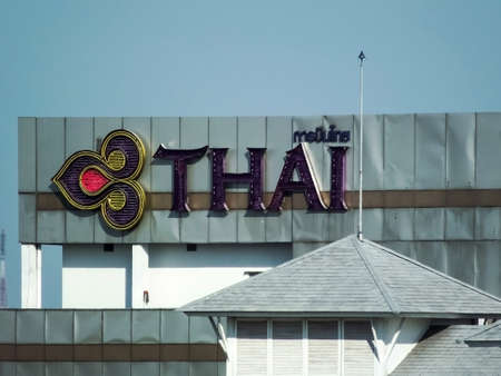 BANGKOK THAILAND-13 DECEMBER 2018:Logo Thai Airways Building Larn Luang Office.on BANGKOK THAILAND-13 DECEMBER 2018.のeditorial素材