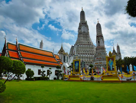 Wat Arun Ratchawararam Ratchawaramahawihan Bangkok Thailand.BANGKOK THAILAND-15 JULY 2019:Wat Arun is an ancient temple built in the Ayutthaya period.のeditorial素材