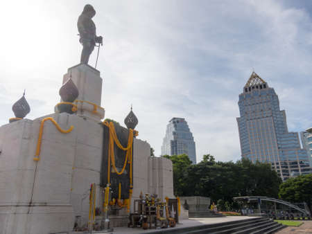 Statue of King Rama VI BANGKOK,THAILAND-17 SEPTEMBER 2018: This statue is located in front of Lumphini Park, Silom area. on, 17 SEPTEMBER  2018, in Thailand.のeditorial素材