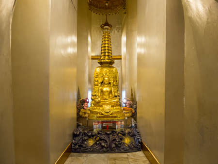 Golden Mountain (phu khao Tong) BANGKOK THAILAND-28 NOVEMBER 2018:The construction began at the small pagoda on the hill during the reign of King Rama V. The relics were taken from Sri Lanka in pagodのeditorial素材