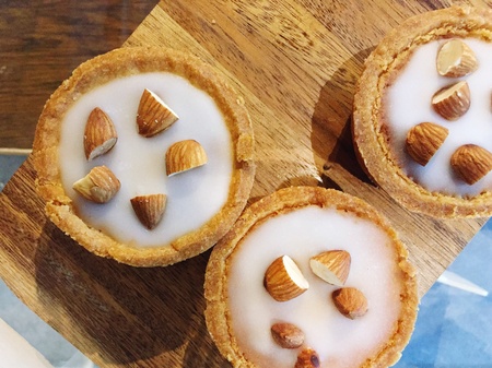 Almond tartの素材