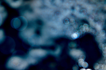 Blurred images and bokeh made from water droplets