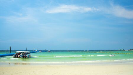 Ta Waen beach of Koh Larn from Pattaya Chonburi Thailandの写真素材
