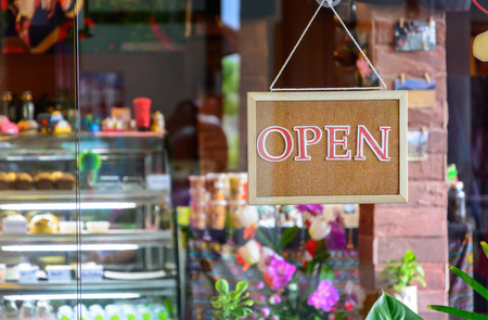 open tag in coffee shopのeditorial素材