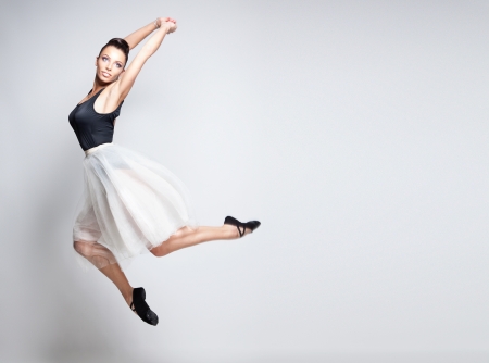 modern style dancer posing on studio background の写真素材