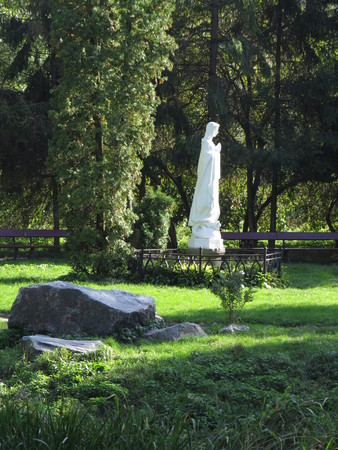 Statue of a woman in the Alexander Park in Bila Tserkva.の写真素材