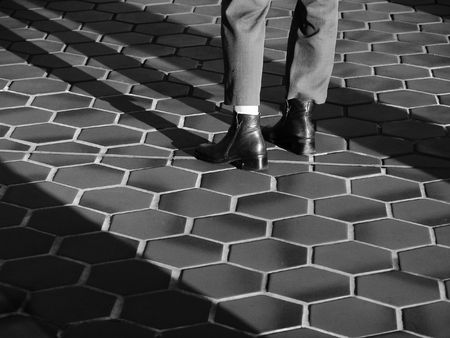 woman waiting - shoesの写真素材