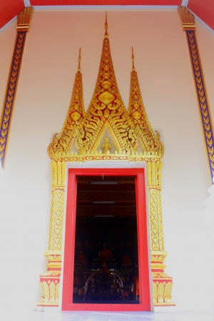 Thai style door of Wat Pong Sa nuk Tai, Lampang  Temple in north Thailandの写真素材