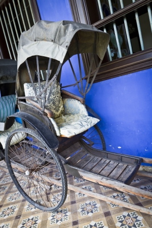 Cheong Fatt Tze s Blue Mansion in Georgetown, Penang, Malaysia  Photo of an old Tuk-Tuk の写真素材