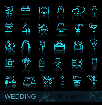 Wedding line icons set. Modern graphic design concepts, simple outline elements collection. Vector line iconsのイラスト素材