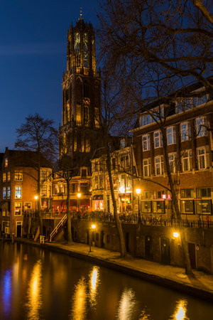 Utrecht at night, Donkere Gaard, Gaardbrug, Dom, Houses, canal and restaurants.のeditorial素材