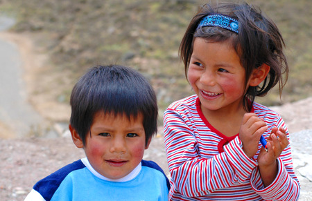 AREQUIPA, PERU - JANUARY 6: Unidentified Quechua little kids on January 6, 2008 in Arequipa, Peru.のeditorial素材