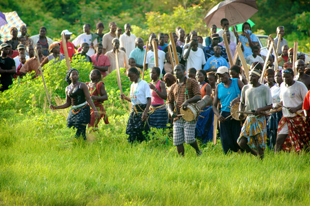 SENEGAL - SEPTEMBER 19: Spectators watching the traditional struggle (wrestle) of Senegal, September 19, 2007 in Casamance, Senegalのeditorial素材
