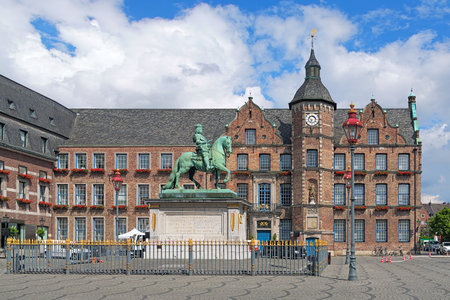 Equestrian monument of Johann Wilhelm II Jan Wellem and Old Town Hall of Dusseldorf Germany. The monument was erected in 1711. The oldest wing of the Town Hall was built in 15701573.のeditorial素材