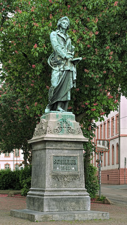 Friedrich Schiller Monument on Schiller square in Mainz, Germanyのeditorial素材