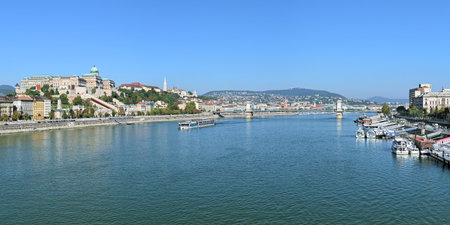 Budapest, Hungary. Panorama of Danube with Royal Palace, Sandor Palace, Matthias Church, Fisherman's Bastion and Szechenyi Chain Bridge. View from Elisabeth Bridge.のeditorial素材