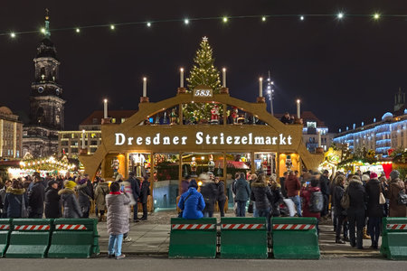 DRESDEN, GERMANY - DECEMBER 6, 2017: Striezelmarkt - one of Germany's oldest documented Christmas markets. This market event was first mentioned in 1434.のeditorial素材