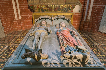 BAD DOBERAN, GERMANY - OCTOBER 22, 2016: Tomb of Duke Albert III of Mecklenburg, King of Sweden, and cenotaph of his first wife Queen Richardis in Doberan Minster. Grave monument of the 15th century.のeditorial素材