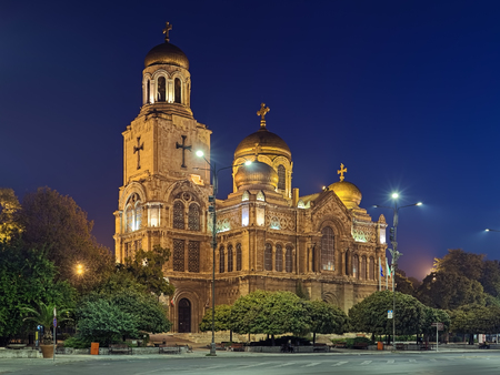Cathedral of the Dormition of the Mother of God in Varna at dawn, Bulgaria. The cathedral was built in 1880-1886.の写真素材