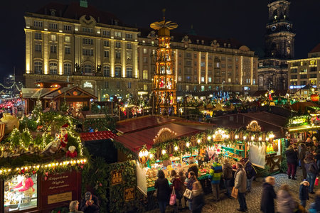 DRESDEN, GERMANY - DECEMBER 6, 2017: Striezelmarkt, the one of Germany's oldest documented Christmas markets. This market event was first mentioned in 1434.のeditorial素材