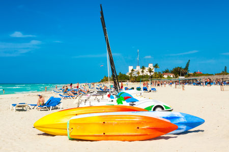 Boats for rent and tourists enjoying the beach April 7,2013 in Varadero With a growth of 4 5  in 2012,tourism has consolidated as a primary source of income for Cubaのeditorial素材