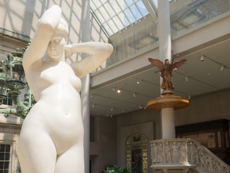 Marble statue of a nude Venus at the Metropolitan Museum of Art in New Yorkのeditorial素材