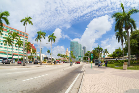 Biscayne Boulevard in Miami on a beautiful summer dayのeditorial素材