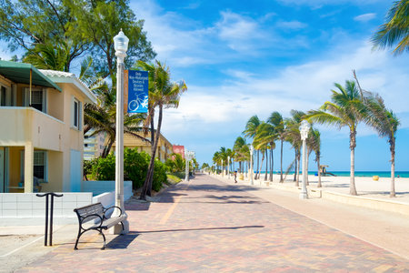 The famous Hollywood Beach boardwalk in Floridaのeditorial素材