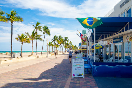 The famous Hollywood Beach boardwalk in Florida on a summer dayのeditorial素材