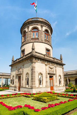 Beautiful gardens and the Caballero Alto tower on top of Chapultepec Castle in Mexico Cityのeditorial素材