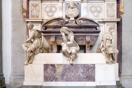 The tomb of Michelangelo at the Basilica of Santa Croce in Florenceの写真素材