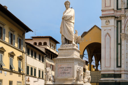 Ancient statue of Dante Alighieri in the old city of Florence, Italyのeditorial素材