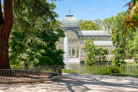 The Buen Retiro Park in Madrid with a view of the Crystal Palaceのeditorial素材