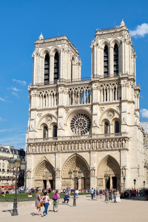 The Cathedral of Notre Dame de Paris on a beautiful summer dayのeditorial素材