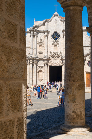 The Cathedral of Havana and its adjacent square and colonial palacesのeditorial素材