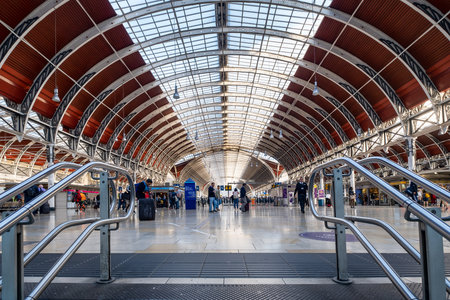 Paddington train station in Londonのeditorial素材