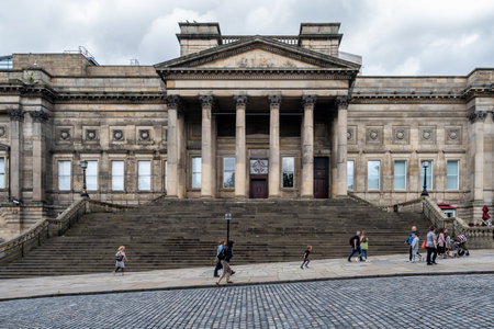 The Liverpool Central Library on the historic St George's Quarterのeditorial素材
