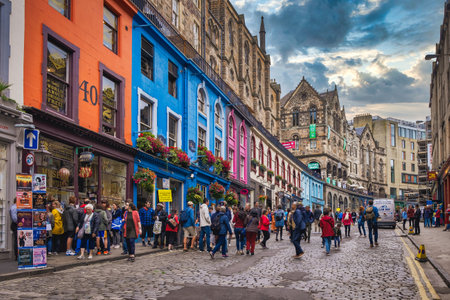 Victoria Street in Edinburgh, with its coloful buildings and independent shops this is one of the top attractions of the scottish capitalのeditorial素材