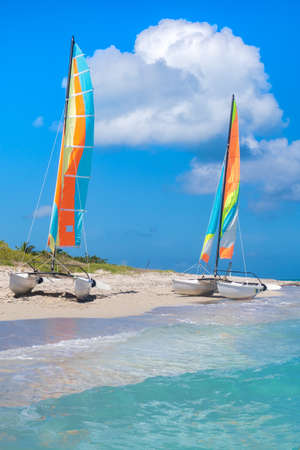 Sailboats at the beautiful beach of Varadero in Cubaの写真素材