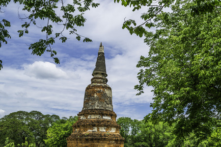 Old Beautiful Thai Temple wat Mahathat, Ayutthaya Historical Park, Ayutthaya, Thailandの写真素材