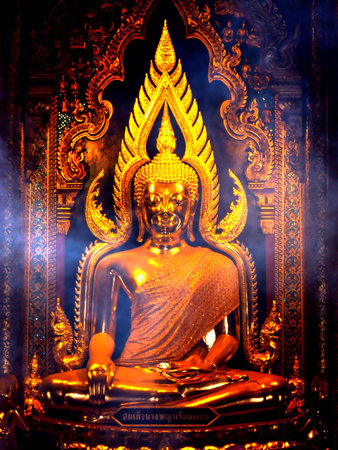 buddha statue measureの写真素材