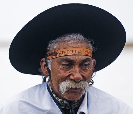 MONTEVIDEO , URUGUAY  - SEP 13 2008 : Participant in the annul exhibition  " Expo Prado"のeditorial素材