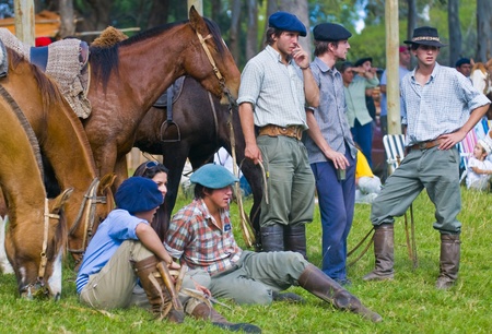 MONTEVIDEO , URUGUAY  - SEP 12 2009 :  participants in the annul exhibition  "Expo Prado"のeditorial素材