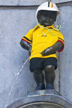 The statue Mannekin-pis, one of the symbols of Brussels , Belgiumのeditorial素材